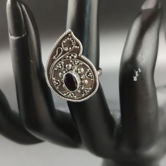 Sterling Silver Ring with CZ💁 - Picture 8 of 8